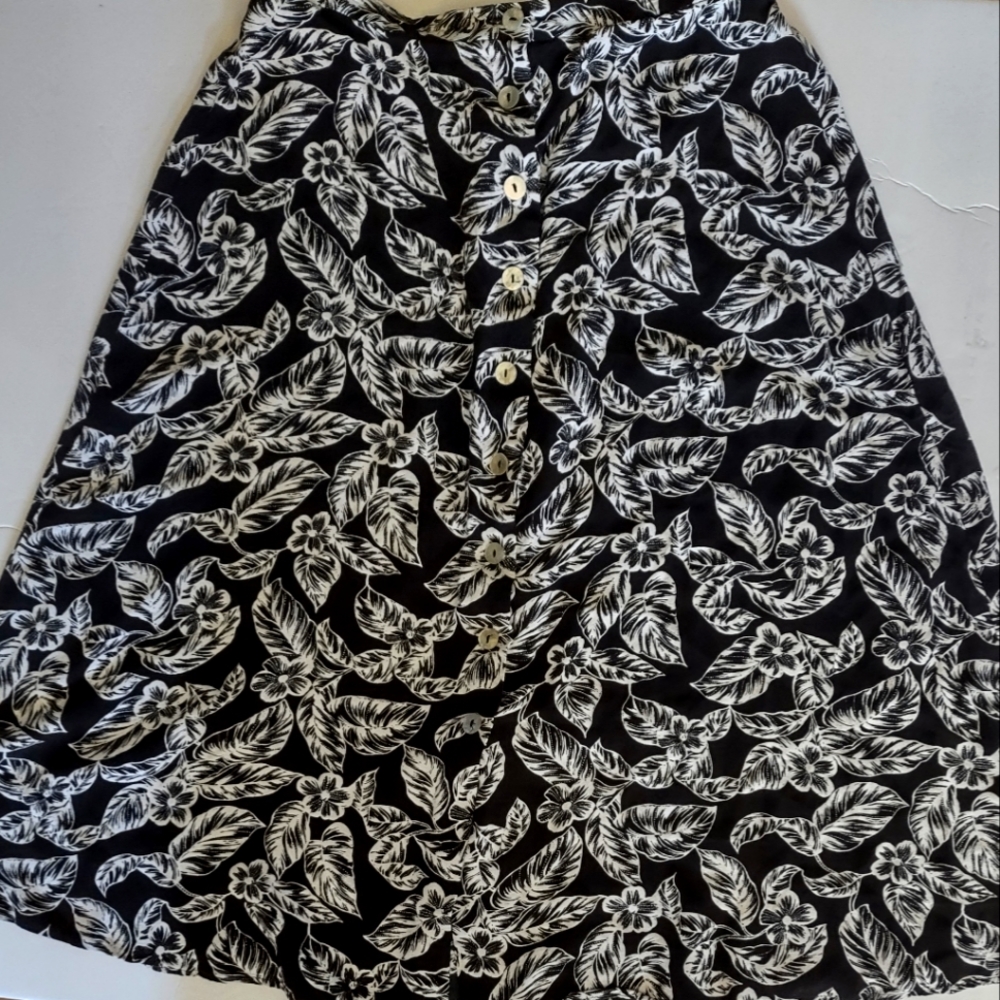 Worthington floral skirt size petite 14